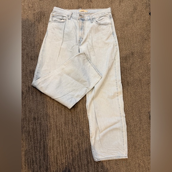 Levi’s Baggy Dad Jeans - Picture 2 of 3